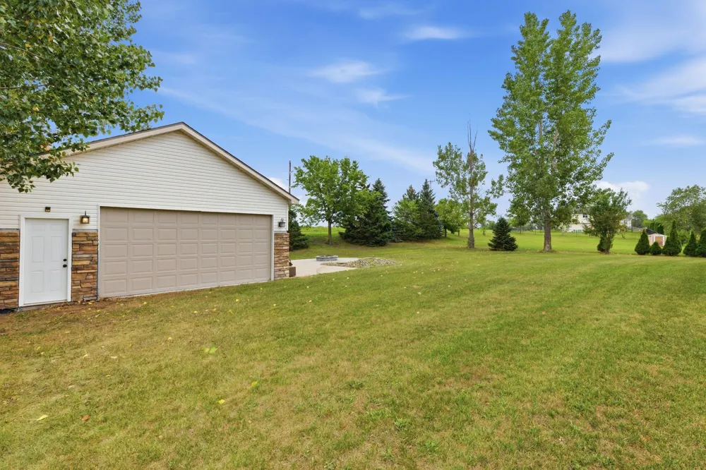 4442 Eakern Circle NE Monticello, MN 55362