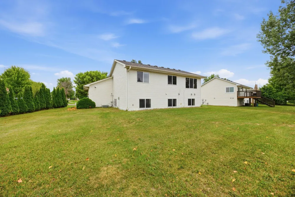 4442 Eakern Circle NE Monticello, MN 55362