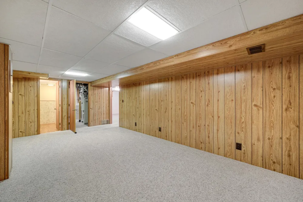 903 Parallel Street Chaska, MN 55318