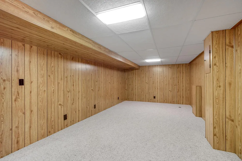 903 Parallel Street Chaska, MN 55318