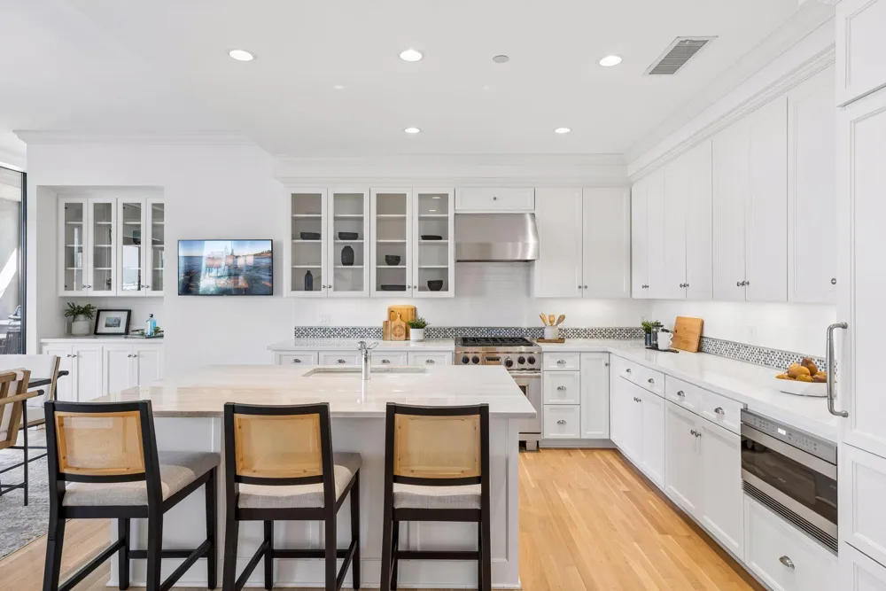 301 Kenwood Parkway #502 Minneapolis, MN 55403