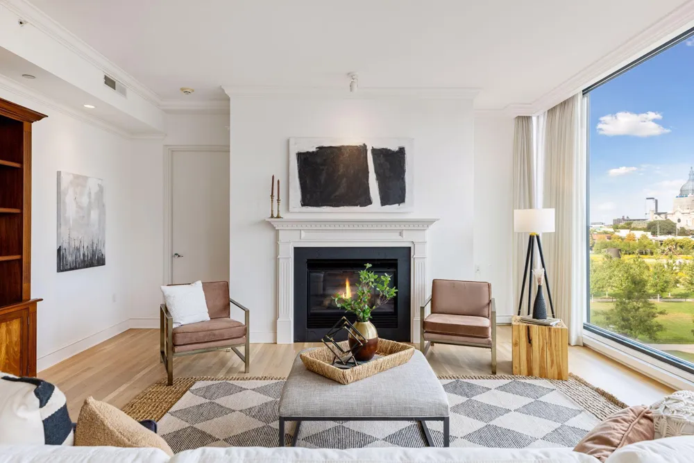301 Kenwood Parkway #502 Minneapolis, MN 55403