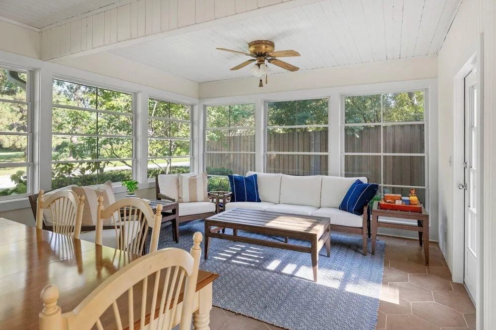 4801 Larkspur Lane Edina, MN 55435
