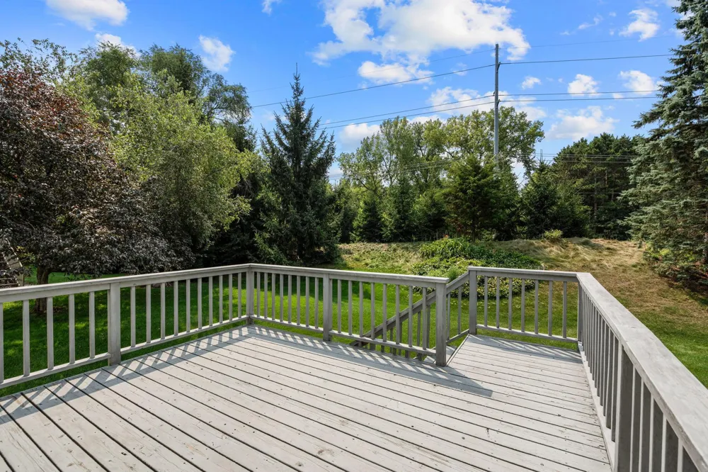 232 Wildflower Court Vadnais Heights, MN 55127