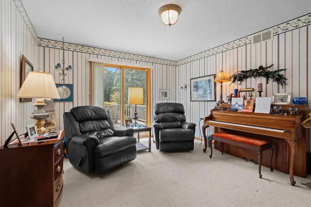 232 Wildflower Court Vadnais Heights, MN 55127