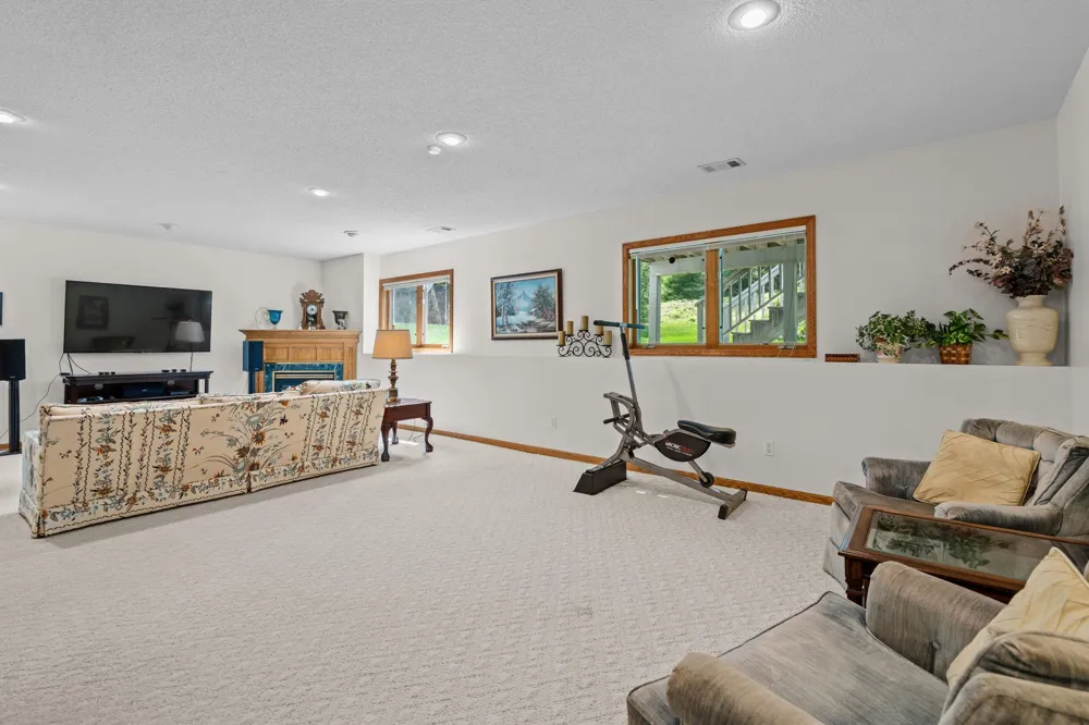 232 Wildflower Court Vadnais Heights, MN 55127