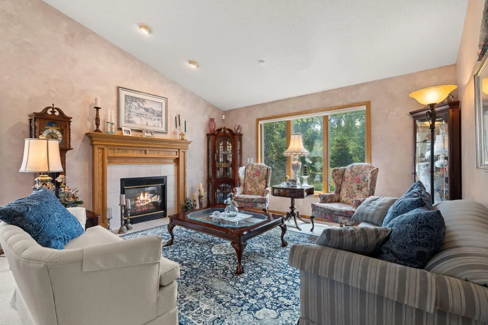 232 Wildflower Court Vadnais Heights, MN 55127