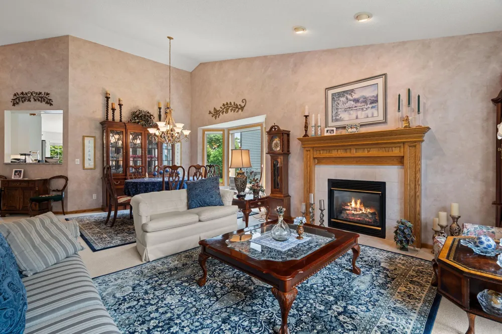 232 Wildflower Court Vadnais Heights, MN 55127