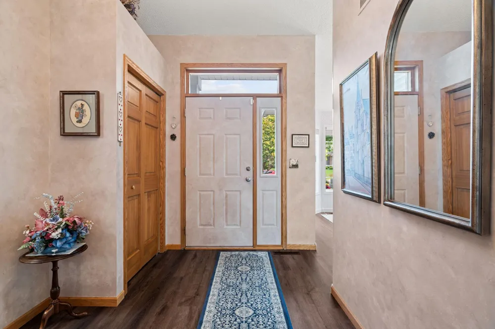 232 Wildflower Court Vadnais Heights, MN 55127