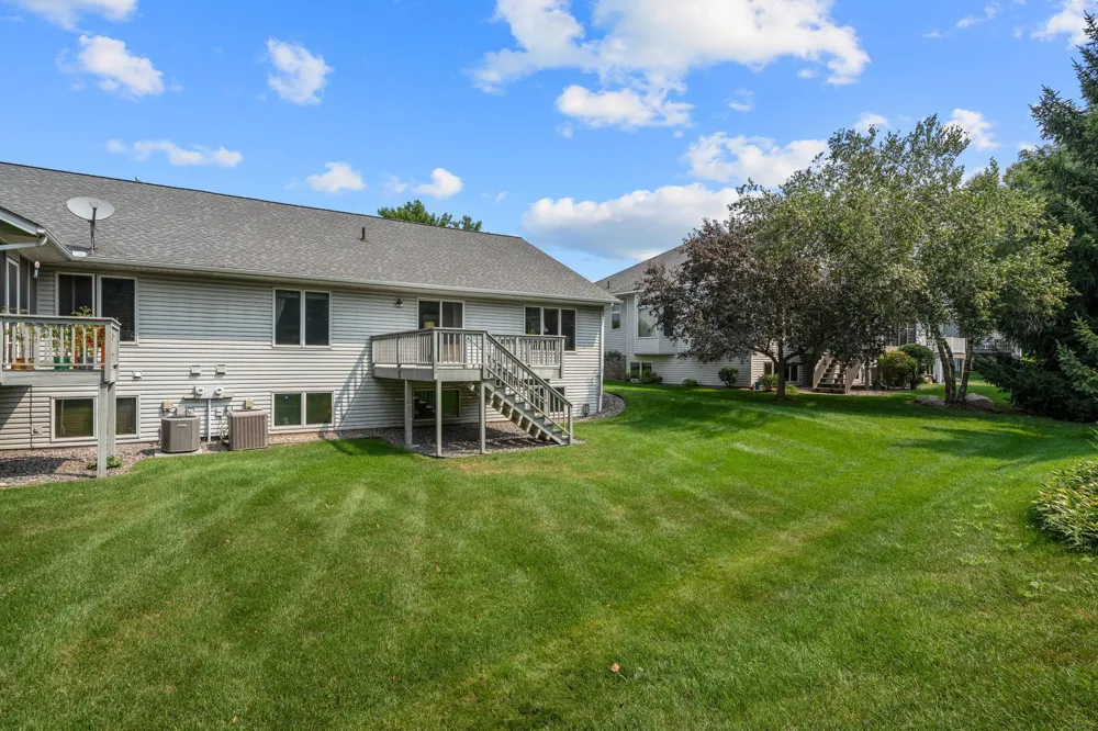 232 Wildflower Court Vadnais Heights, MN 55127