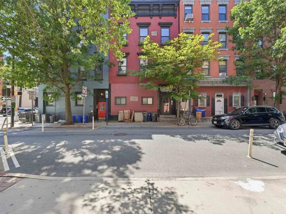 603 1ST ST Hoboken, NJ 07030
