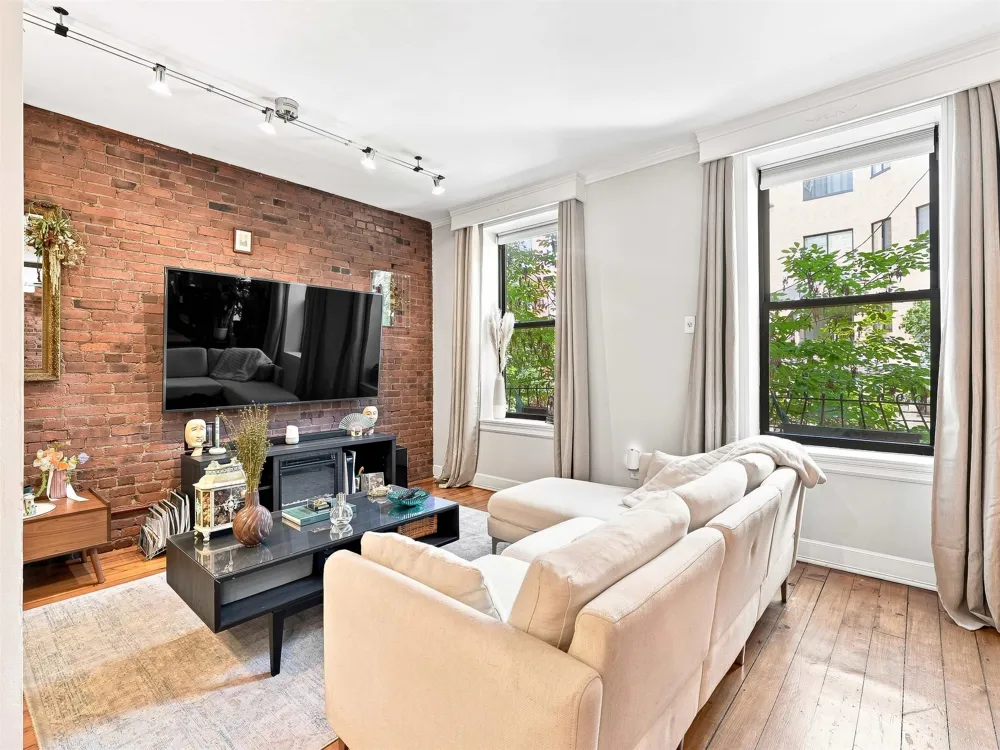 603 1ST ST Hoboken, NJ 07030