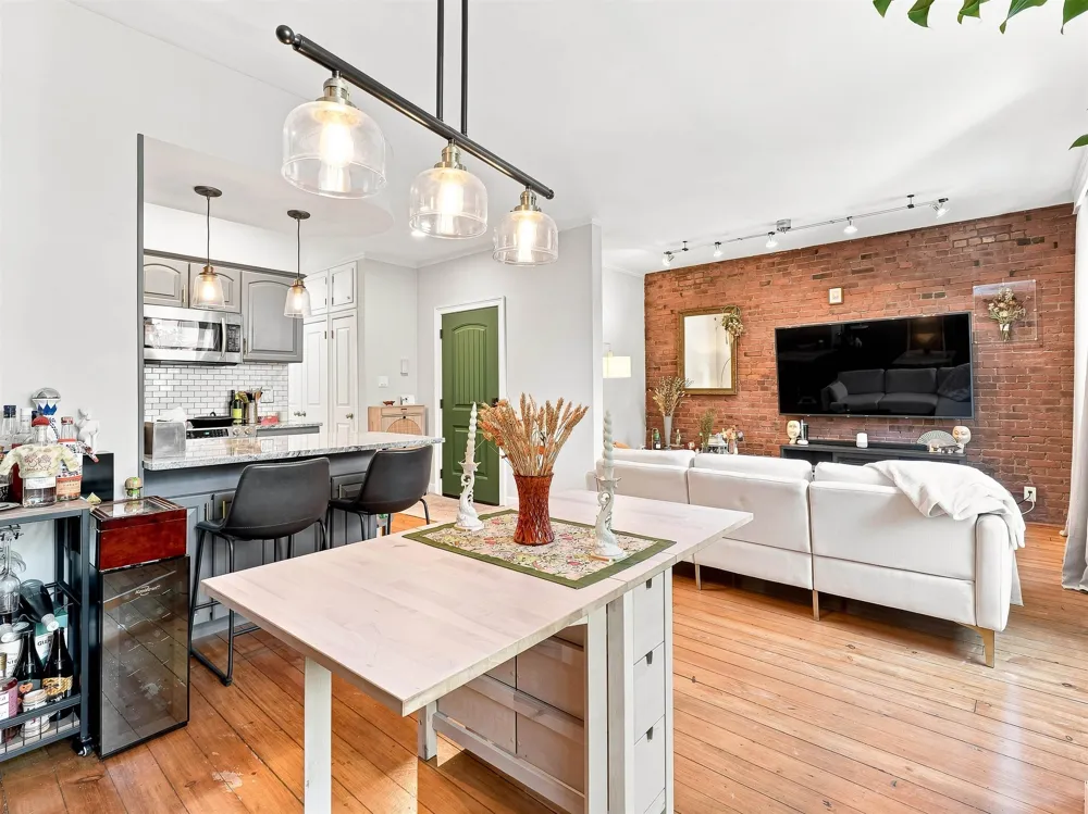 603 1ST ST Hoboken, NJ 07030