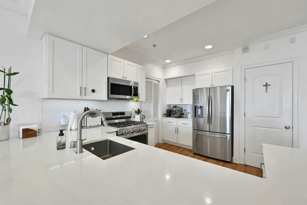 7716 KENNEDY BLVD North Bergen, NJ 07047