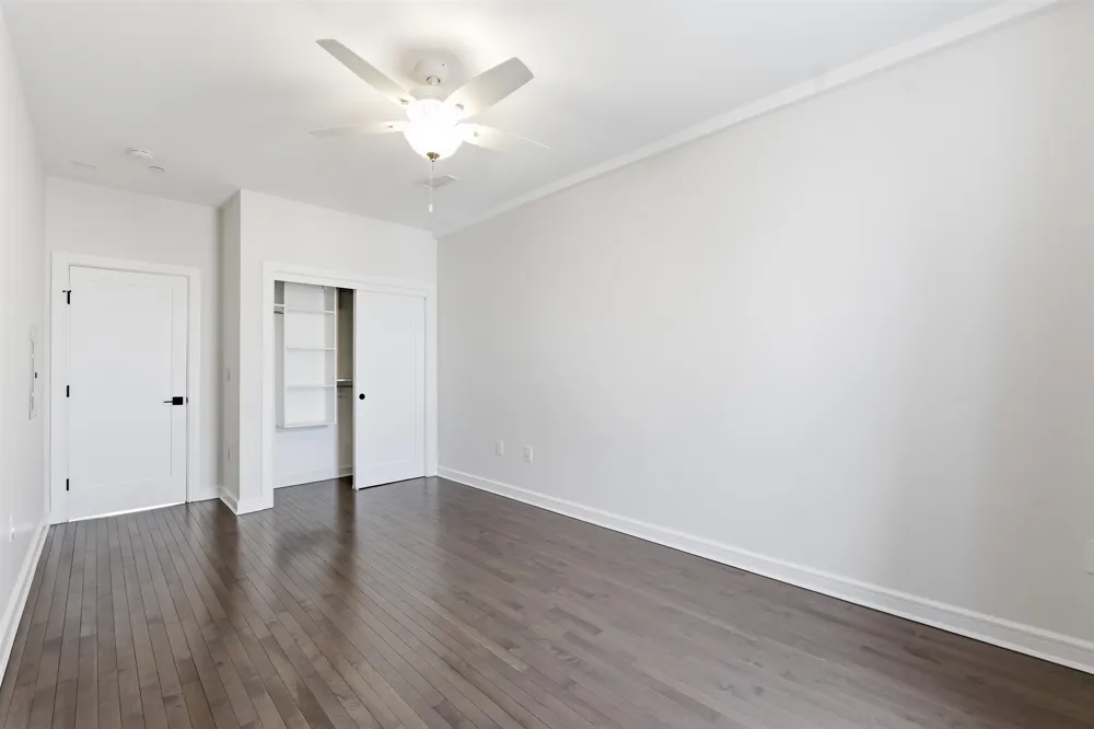 974 SUMMIT AVE Jersey City, NJ 07307