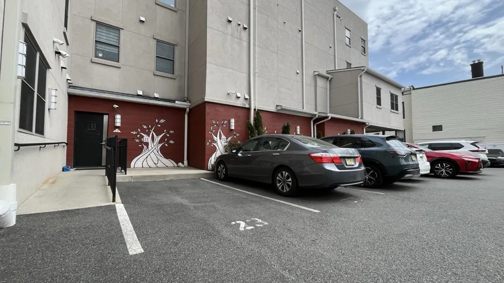 974 SUMMIT AVE Jersey City, NJ 07307
