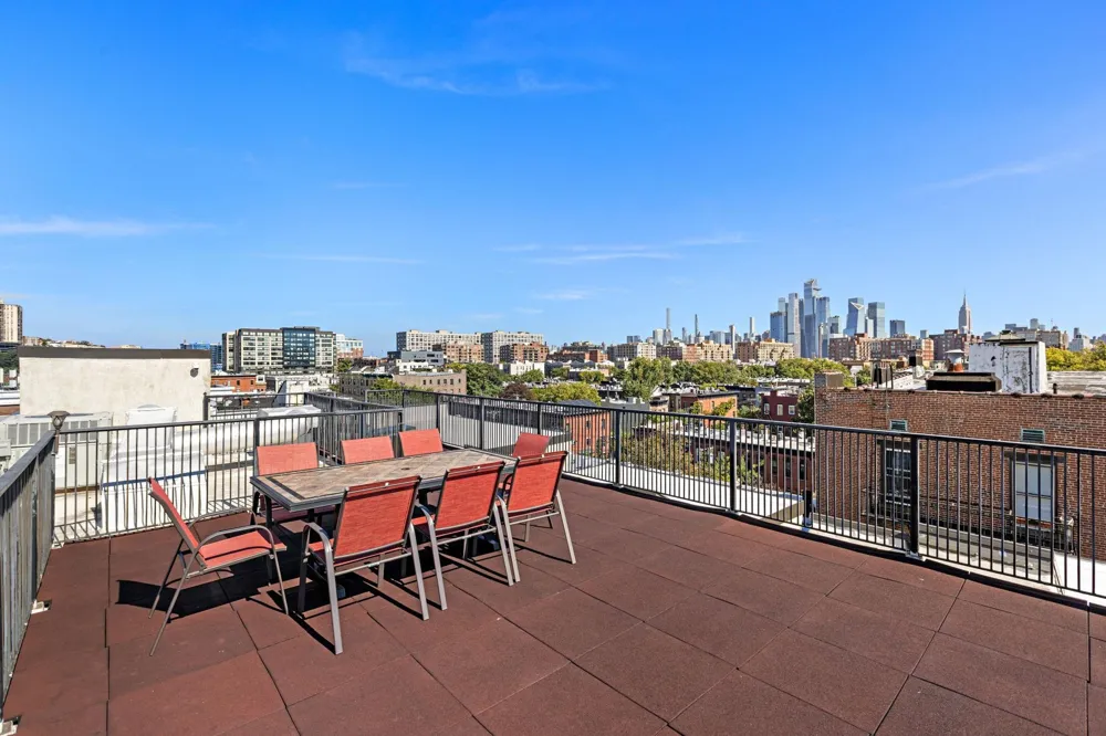 1115 WILLOW AVE Hoboken, NJ 07030