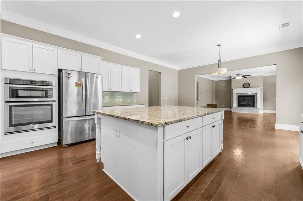 3760 Kentwood Court Suwanee, GA 30024