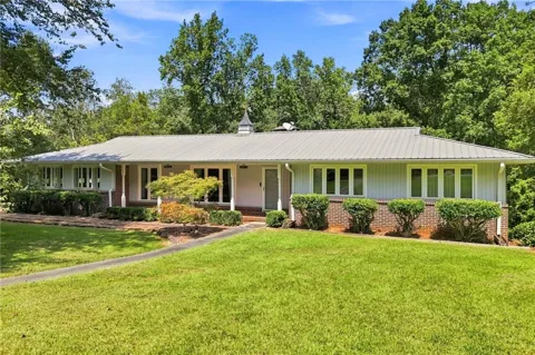 327 Green Drive