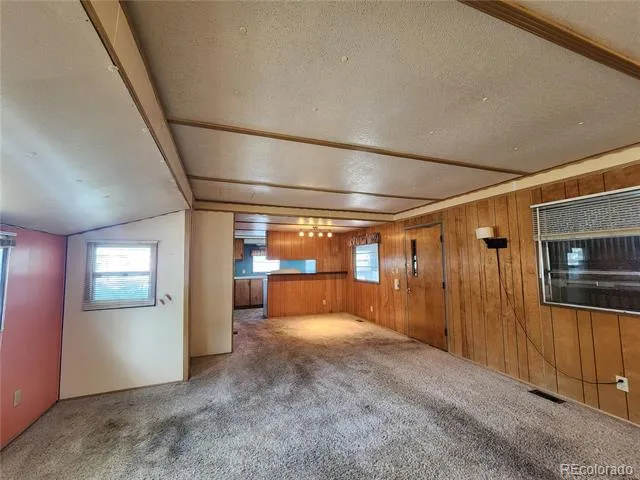 729 17th Avenue Longmont, CO 80501