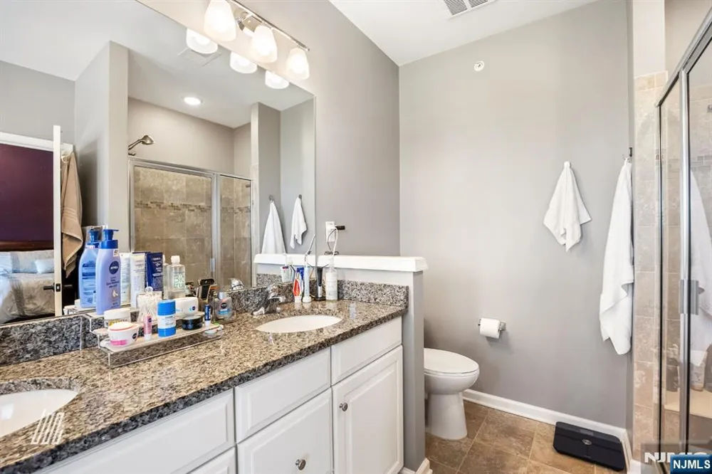 107 Wesmont Drive Wood Ridge, NJ 07075