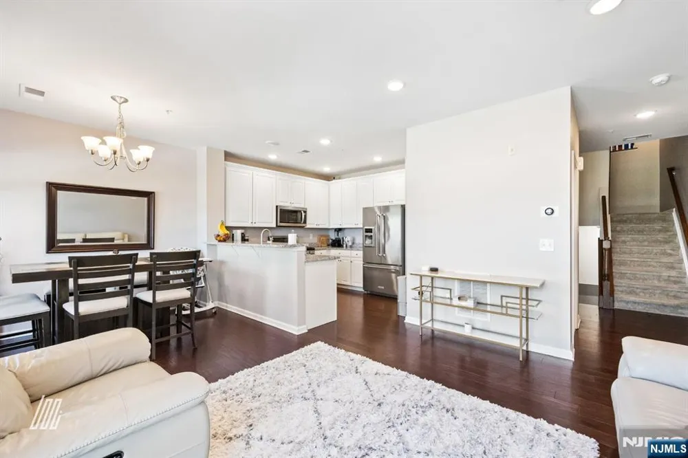 107 Wesmont Drive Wood Ridge, NJ 07075