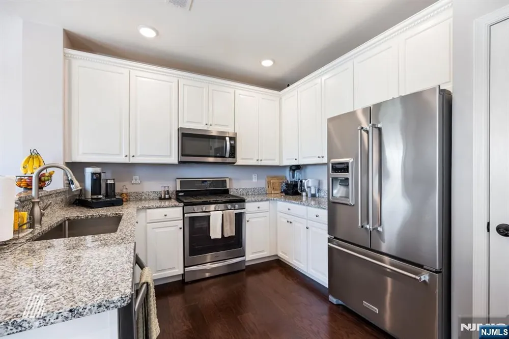 107 Wesmont Drive Wood Ridge, NJ 07075