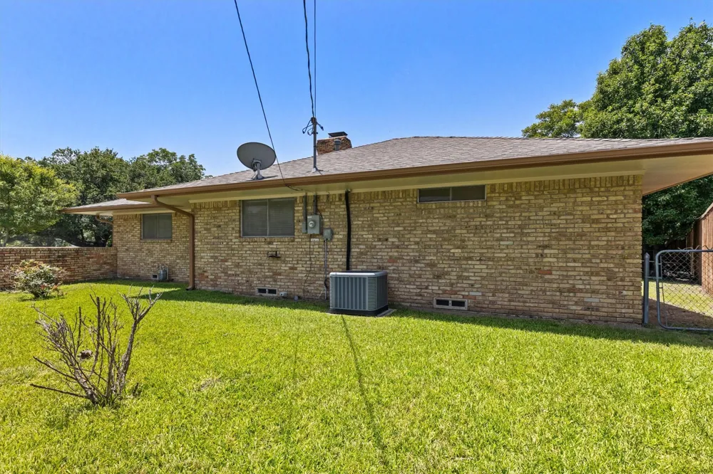 501 Jouette Street Farmersville, TX 75442