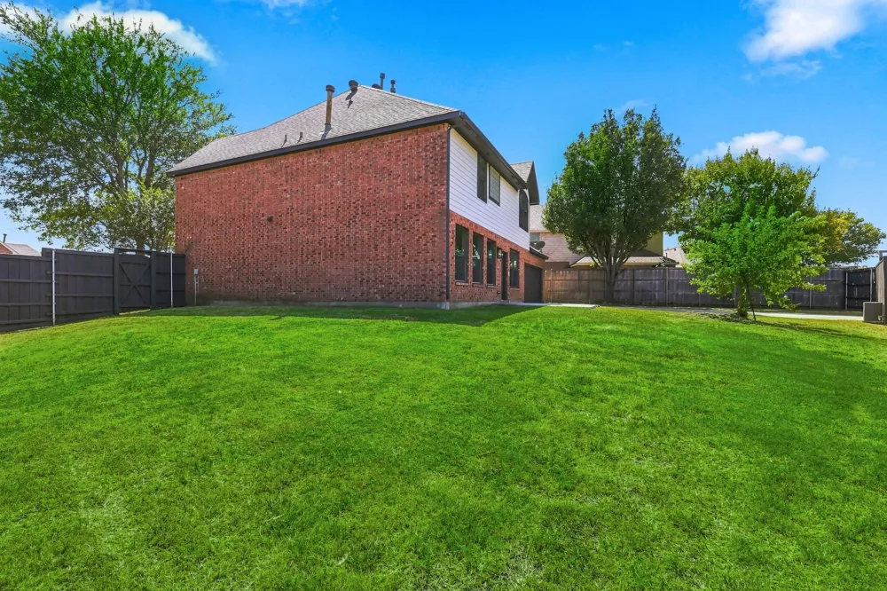 4421 Red Barn Richardson, TX 75082