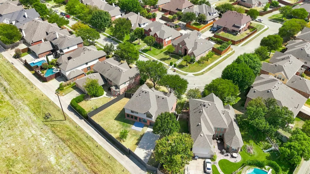 4421 Red Barn Richardson, TX 75082