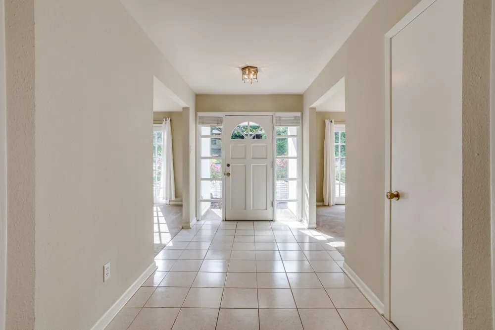 28 Bounty Road W Benbrook, TX 76132