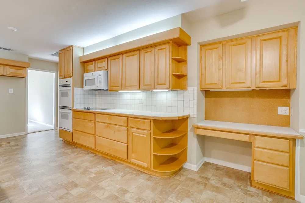28 Bounty Road W Benbrook, TX 76132