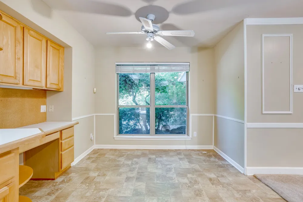 28 Bounty Road W Benbrook, TX 76132
