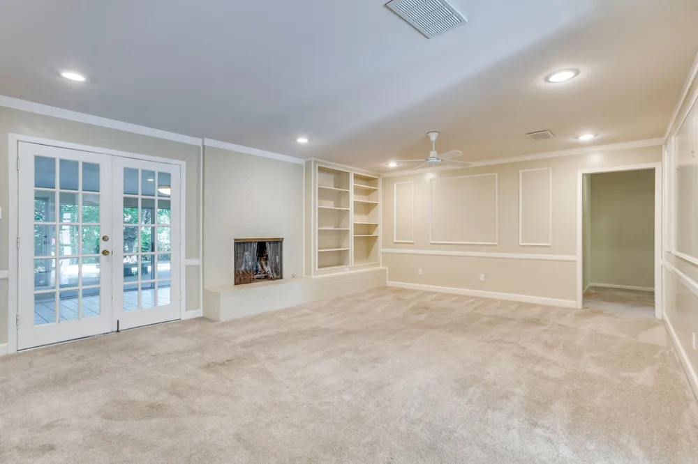 28 Bounty Road W Benbrook, TX 76132