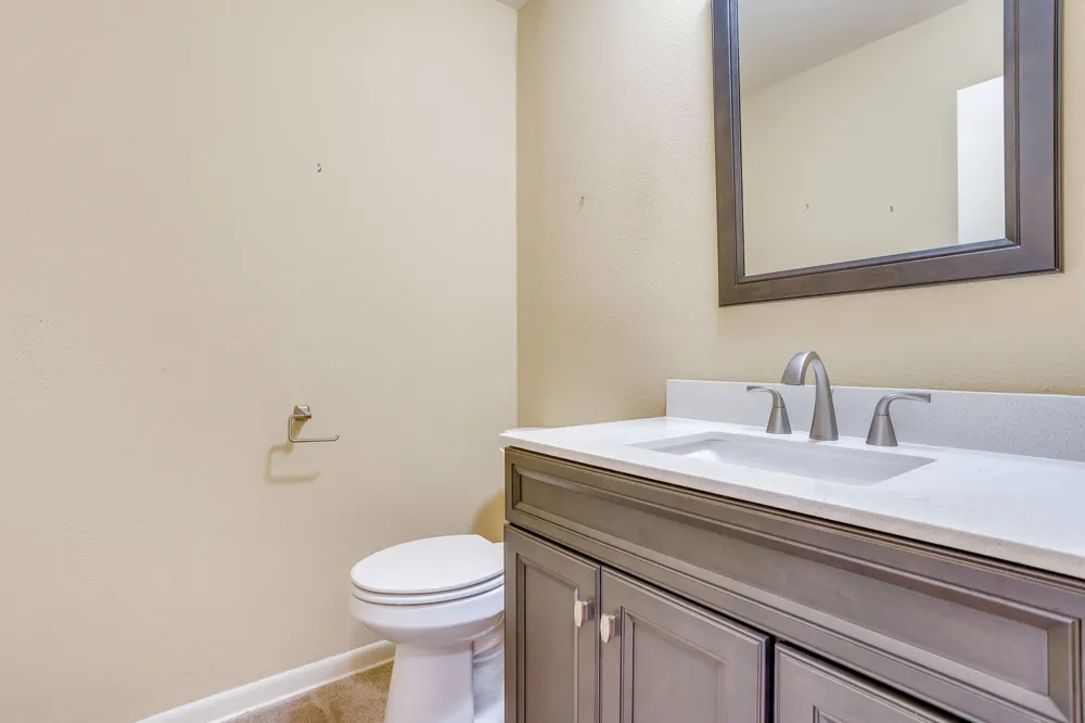 28 Bounty Road W Benbrook, TX 76132