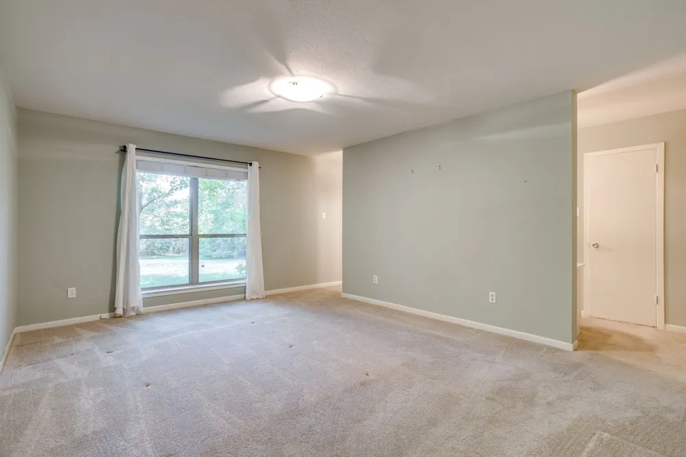 28 Bounty Road W Benbrook, TX 76132
