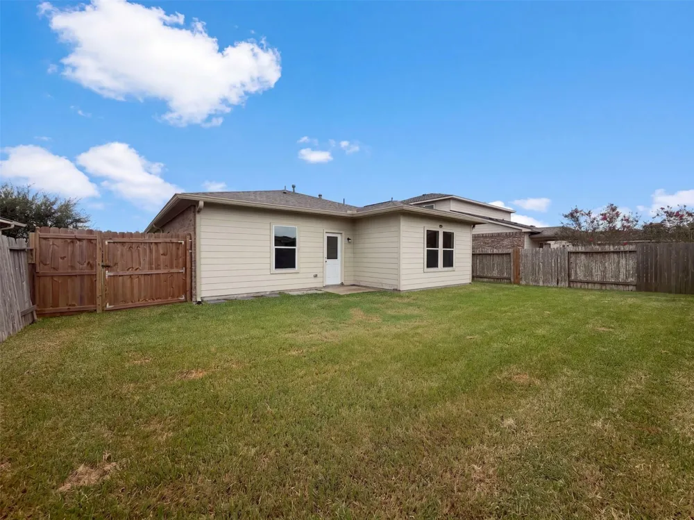 109 Mustang Stampede Drive La Marque, TX 77568