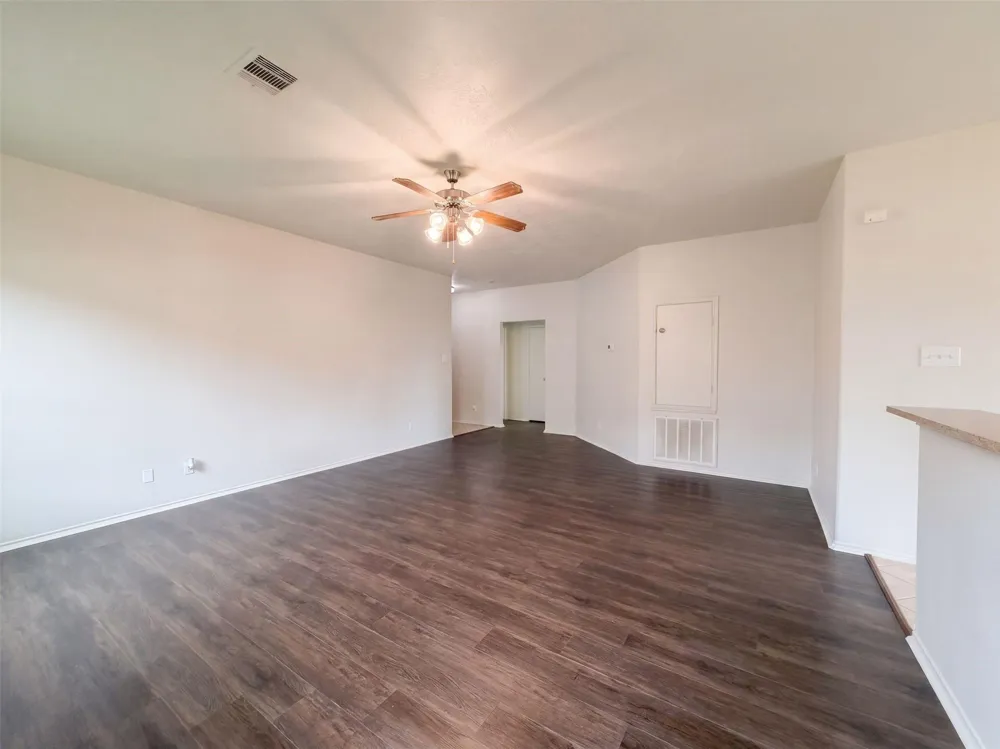 109 Mustang Stampede Drive La Marque, TX 77568