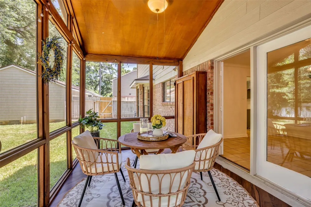 259 E Rainbow Ridge Circle The Woodlands, TX 77381