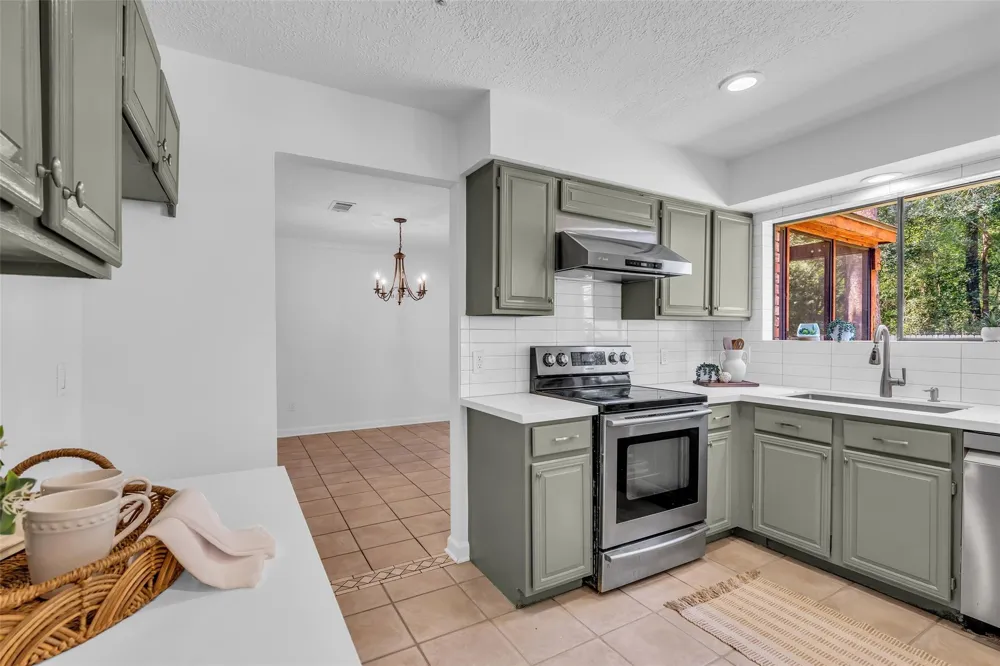 259 E Rainbow Ridge Circle The Woodlands, TX 77381