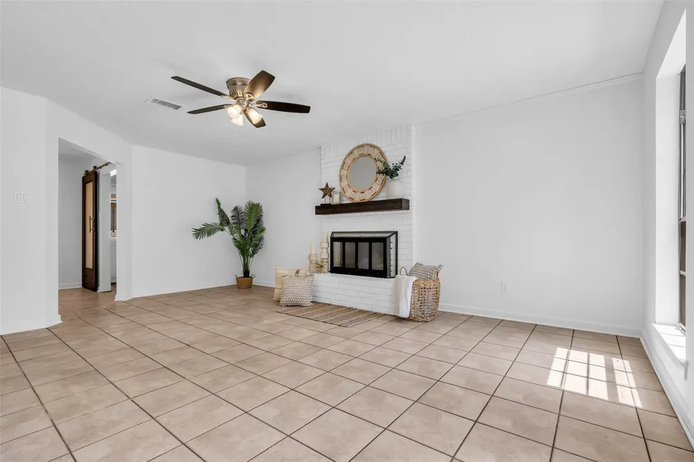 259 E Rainbow Ridge Circle The Woodlands, TX 77381
