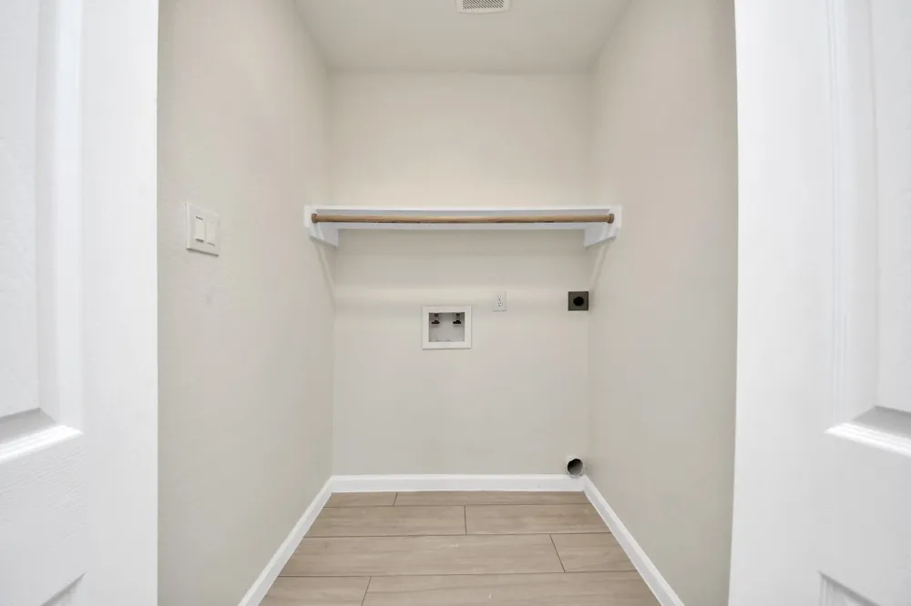 5111 Willow Glen Drive Houston, TX 77033