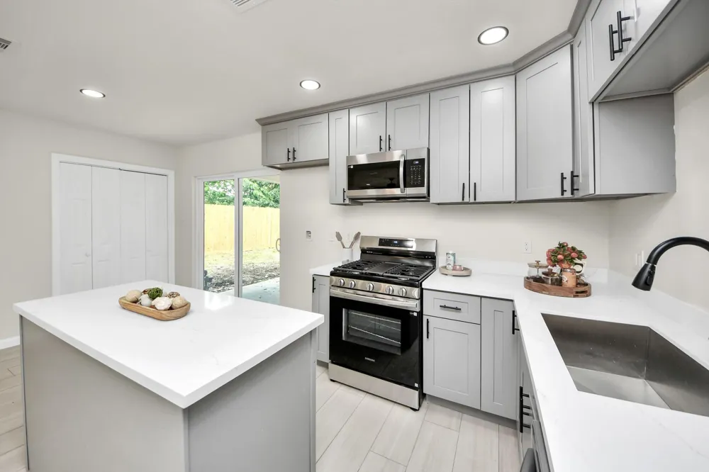 5111 Willow Glen Drive Houston, TX 77033