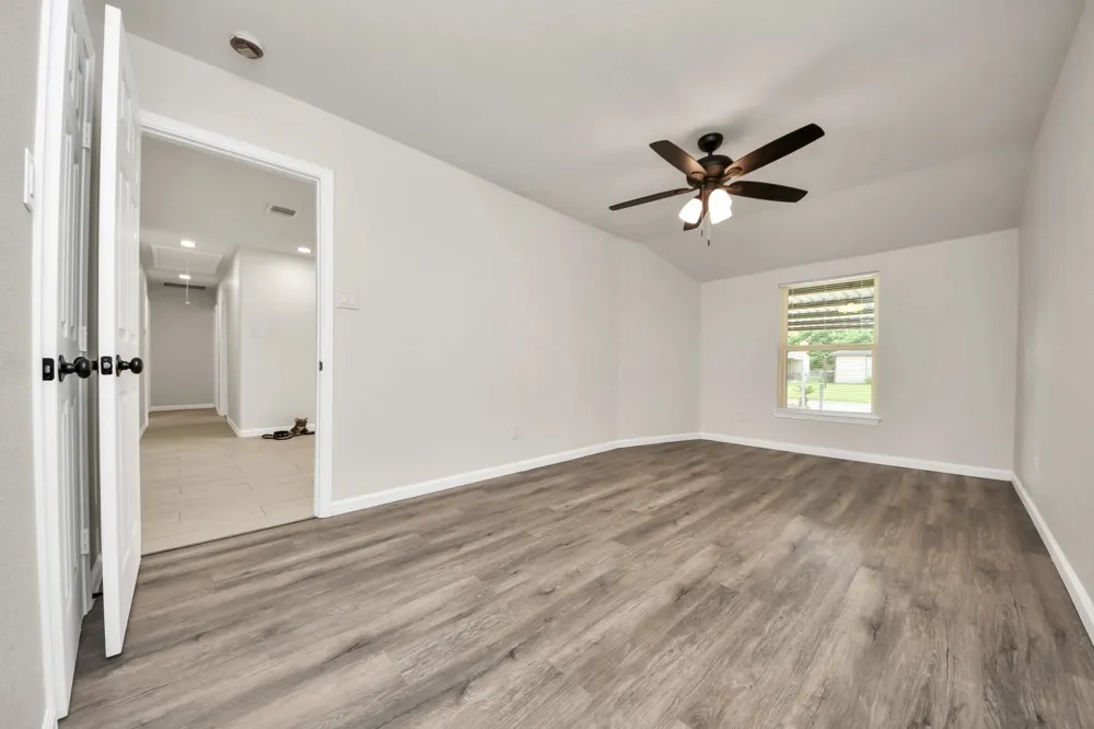 5111 Willow Glen Drive Houston, TX 77033