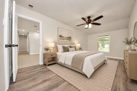 5111 Willow Glen Drive