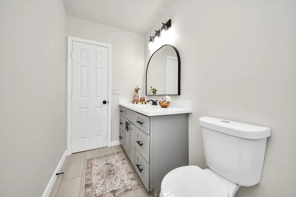 5111 Willow Glen Drive Houston, TX 77033