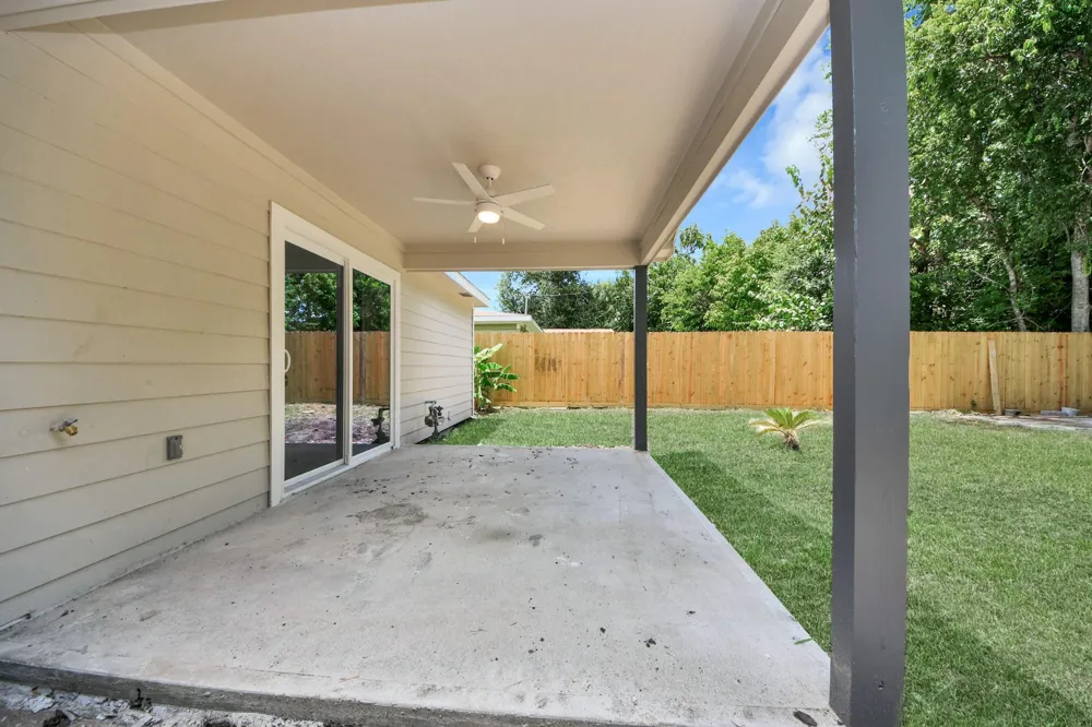 5111 Willow Glen Drive Houston, TX 77033