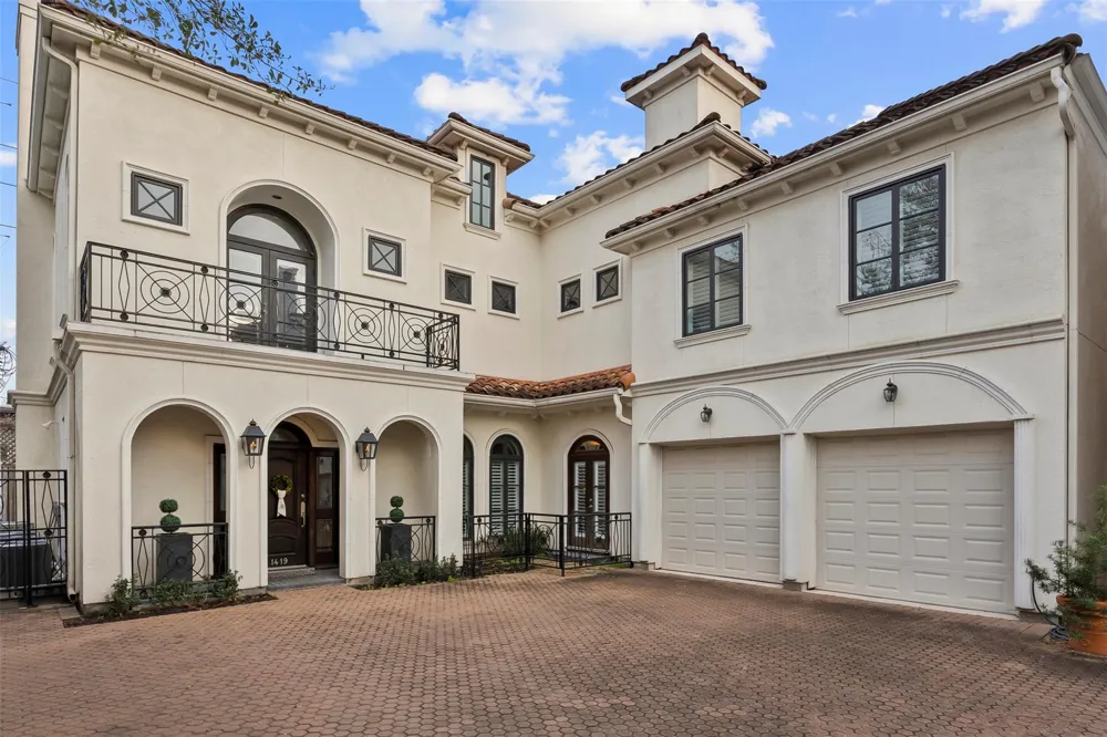 1419 Nantucket Drive Houston, TX 77057