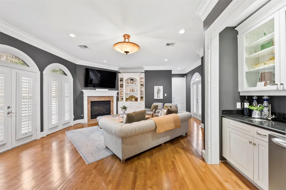 1419 Nantucket Drive Houston, TX 77057