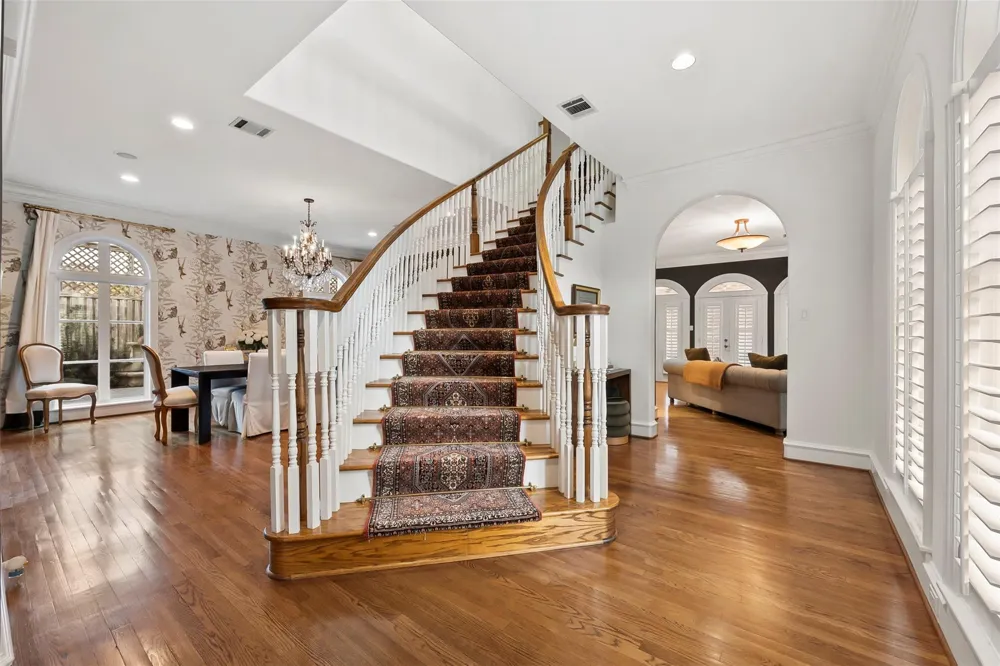 1419 Nantucket Drive Houston, TX 77057